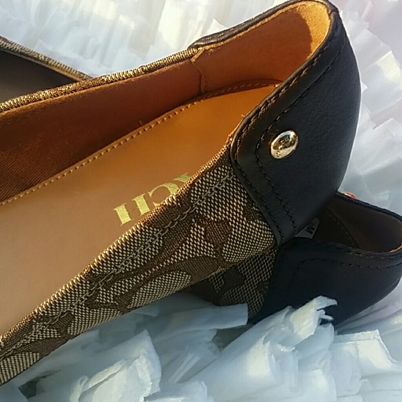 Coach Signature Ballet Flats - Picture 4 of 8